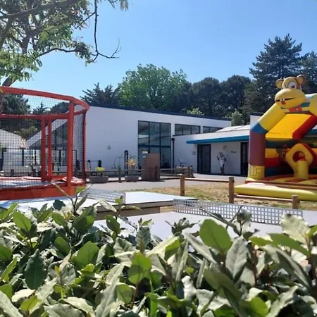 Campingplatz Mobil-home Avec Terrasse A - Api-1-52-917