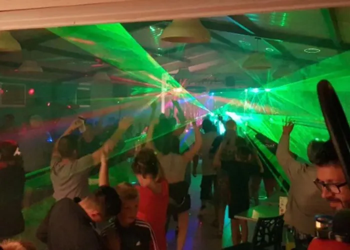 Campingplatz Mobil-home Avec Terrasse A - Api-1-52-917 Saint-Hilaire-de-Riez